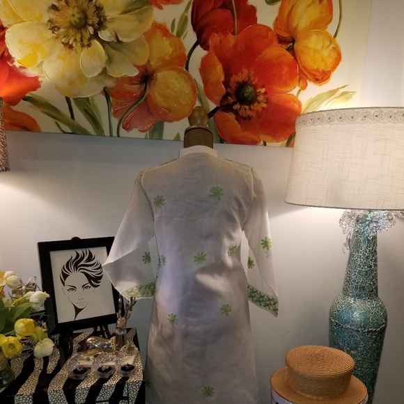 Embroidered White Tunic - Picture 4 of 8